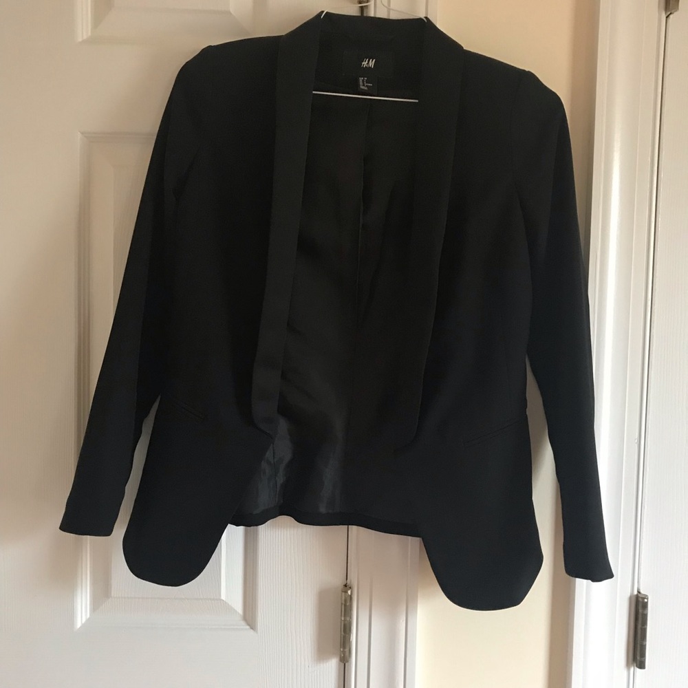 Used Black blazer size US4